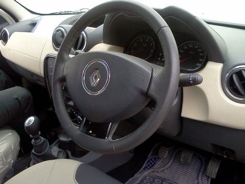 renault duster dashboard